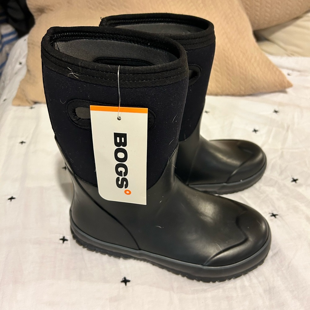 Boggs kids rain boots